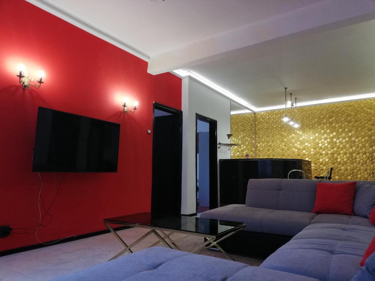 Top Center Cozy And Spacious Apartment Sofia Buitenkant foto